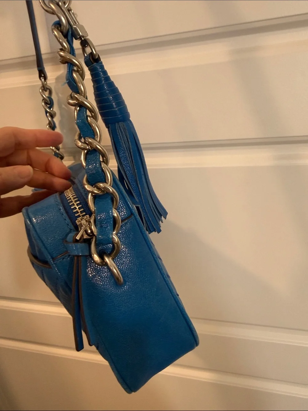 Tory Burch Fleming Distressed Camera Bag